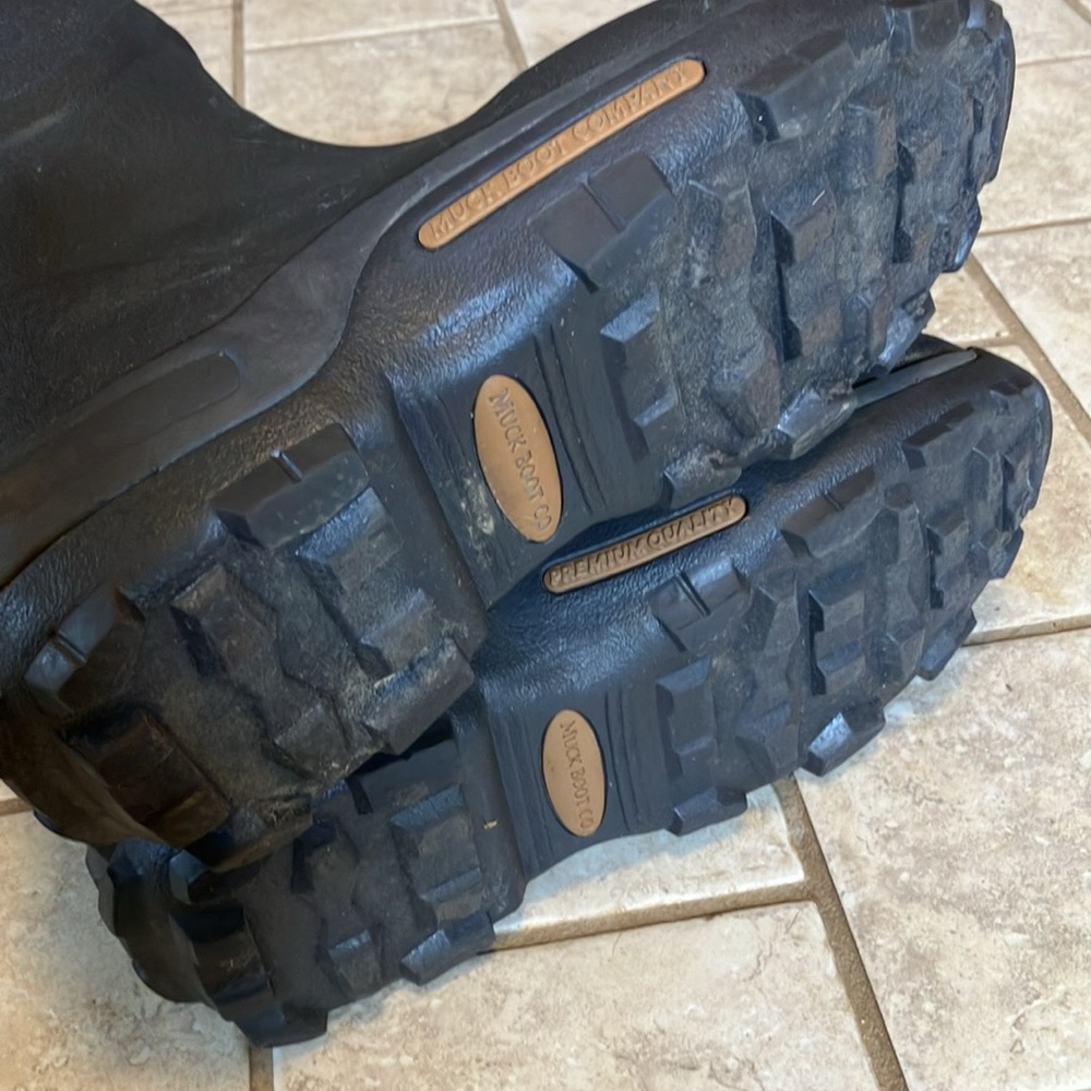Muck Boot Company Wetland Pro Snake Black Rubber Boots - Picture 2 of 4